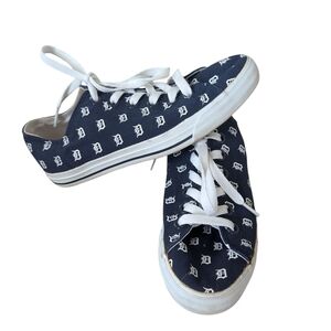 Row One Detroit Tigers Sneakers Sz.6